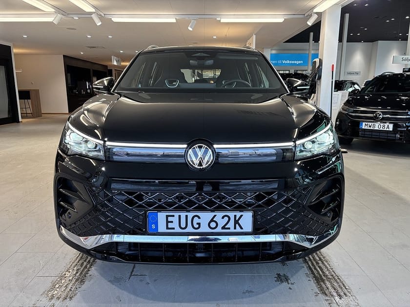 Bild 2 av Volkswagen Tiguan eHybrid R-Line-Edition SNABB LEV 4395kr/mån