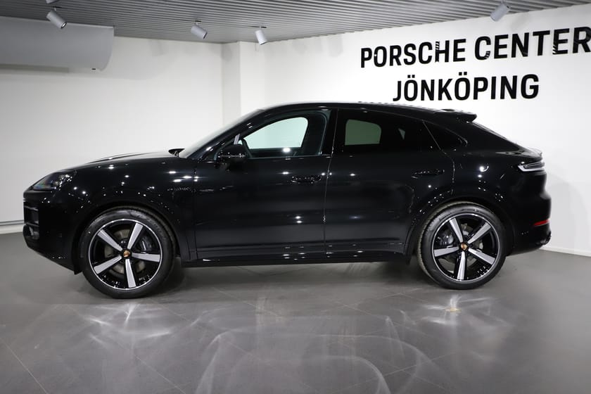 Bild 2 av Porsche Cayenne E-Hybrid Coupé Black Edition