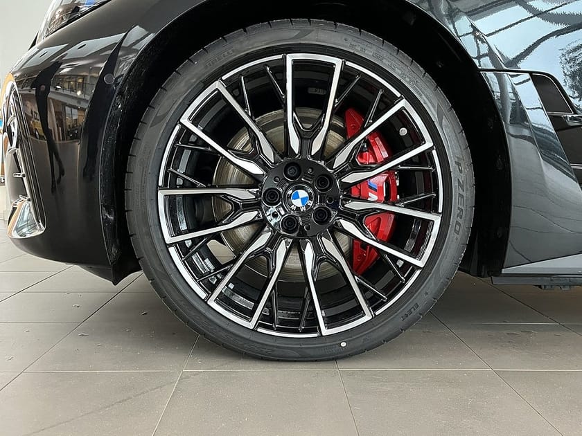 Bild 4 av BMW i4 M60 xDrive Gran Coupé M Sport H/K Dragkrok 20" Rattvärme