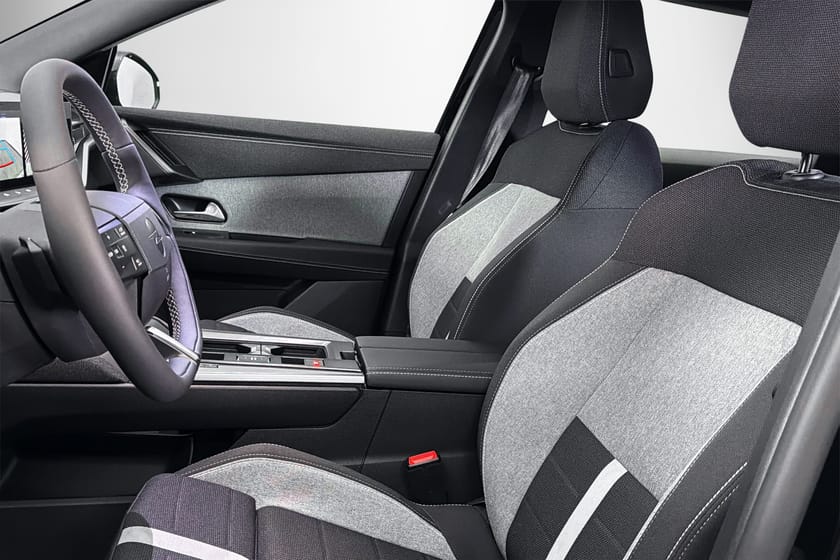 Bild 5 av Opel Grandland Hybrid 145HK Dragkrok | AGR-STOLAR | BKAMERA