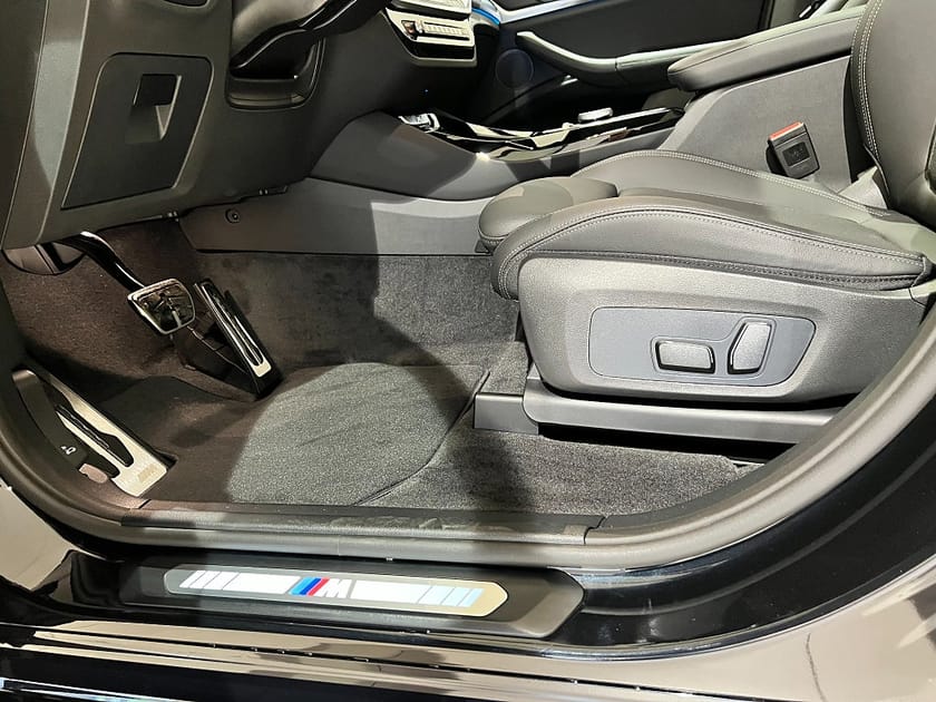 Bild 5 av BMW iX3 M-Sport, Drag, Panorama, Navi, Adpt Fart, Elstolar