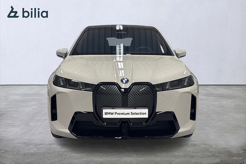 Bild 5 av BMW iX xDrive60 xDrive 60 M-Sport | DEMOBIL | Drag | Aktiv farth. |