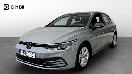 Volkswagen Golf 1.0 TSI 110hk 6vxl/sensorer/lane assist/rattvärme