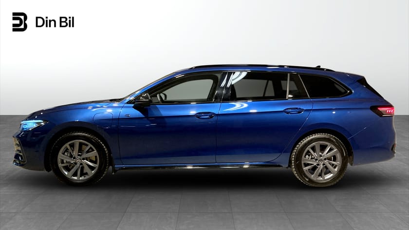 Bild 2 av Volkswagen Passat Variant eHybrid Plug in Hybrid 1,5 TSI DSG 272hk R-line