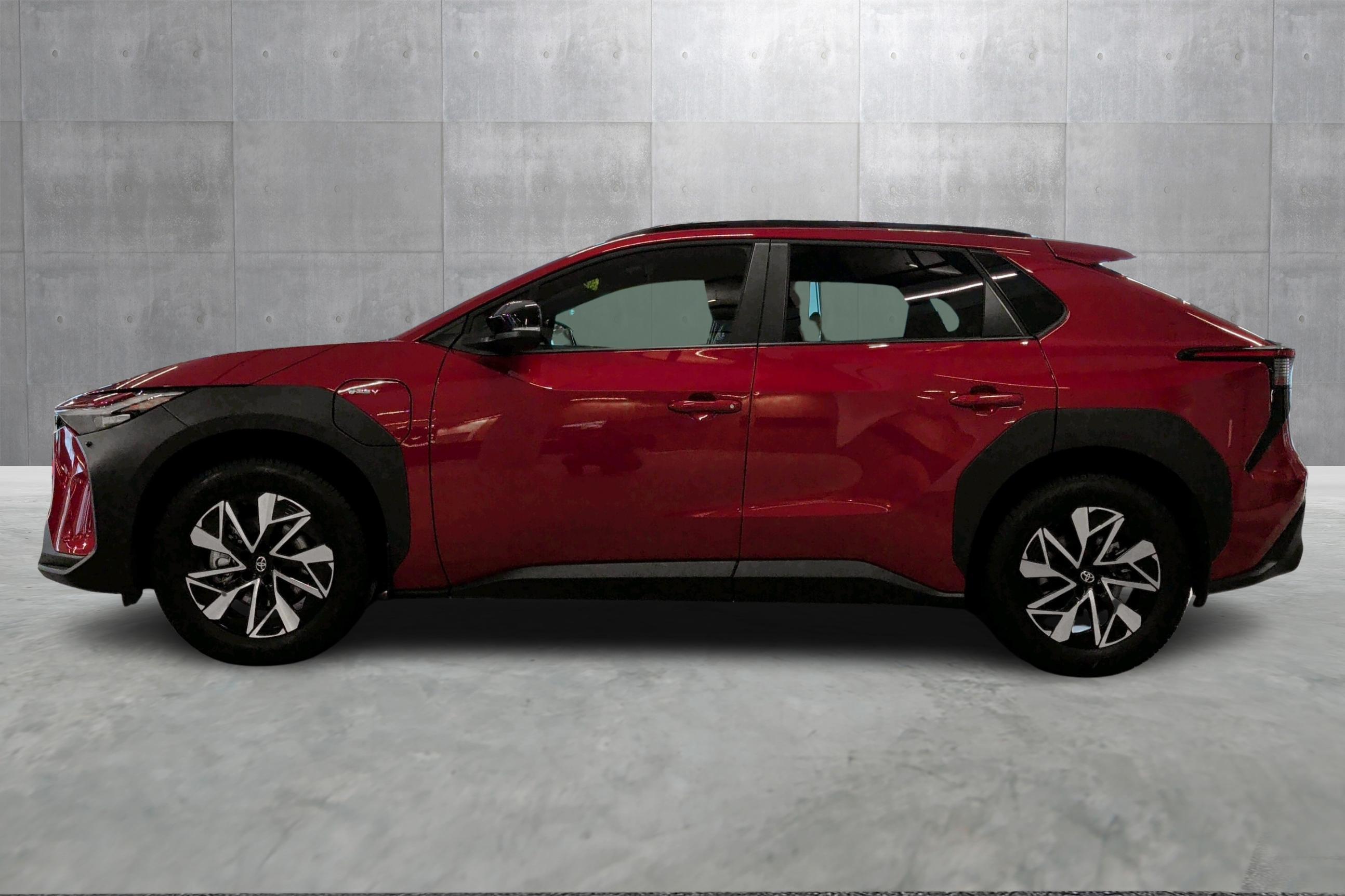 Thumnail bilde 1 av Toyota bZ4X