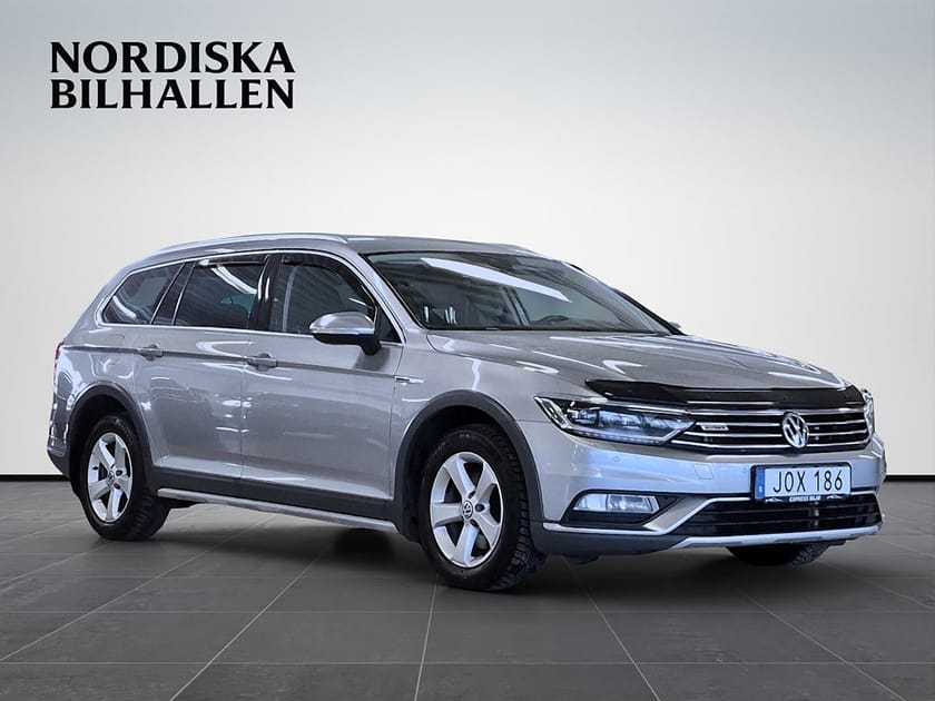 Bild 1 av Volkswagen Passat Alltrack 2.0 TDI DPF SCR 4Motion Ny kamrem Drag Värmare