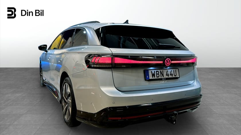 Bild 3 av Volkswagen ID.7 Pro Tourer Edition/Drag/HUD/Assistans/Style