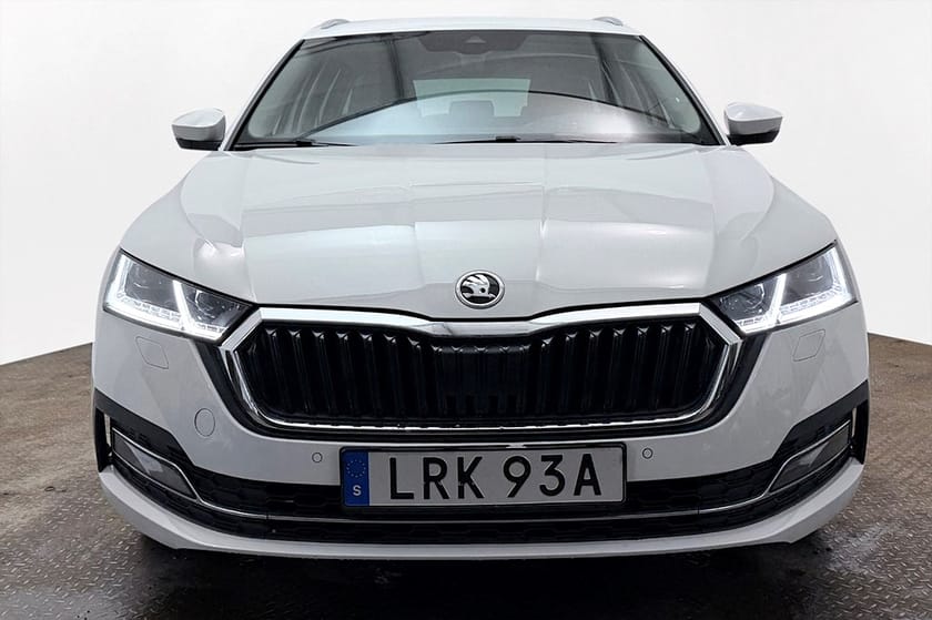 Bild 3 av Škoda Octavia Kombi Skoda 2.0 TDI 4x4 Style Drag Kamera Cockpit Värmare MOMS