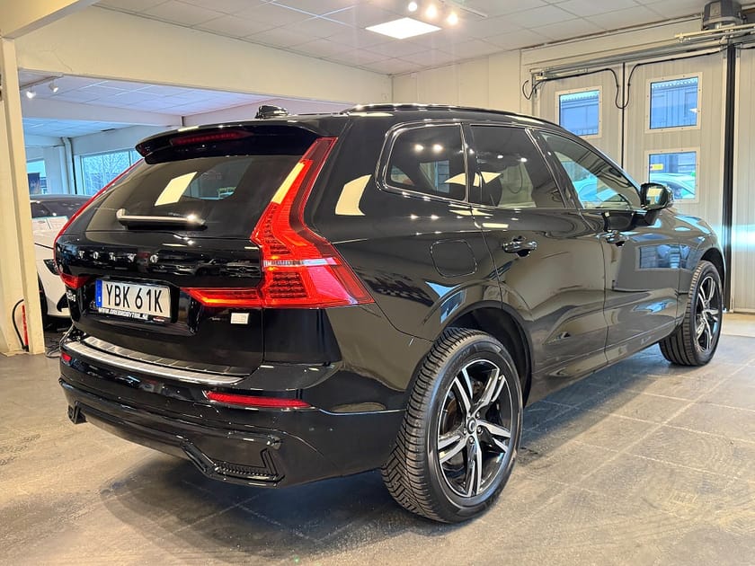 Bild 4 av Volvo XC60 Recharge T6 AWD Aut R-Design Pano VOC Drag 340hk