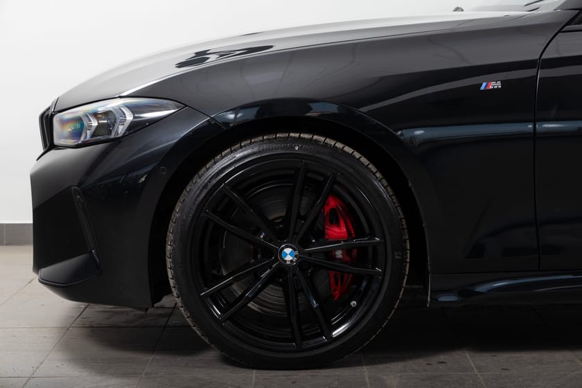 Bild 5 av BMW 320i xDrive Sedan Steptronic M Sport Pro Taklucka Se UTR