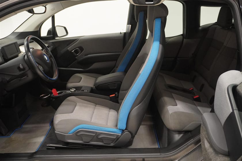 Bild 2 av BMW i3s 120 Ah 120Ah Charged Comfort Adv Navi Tonade 20