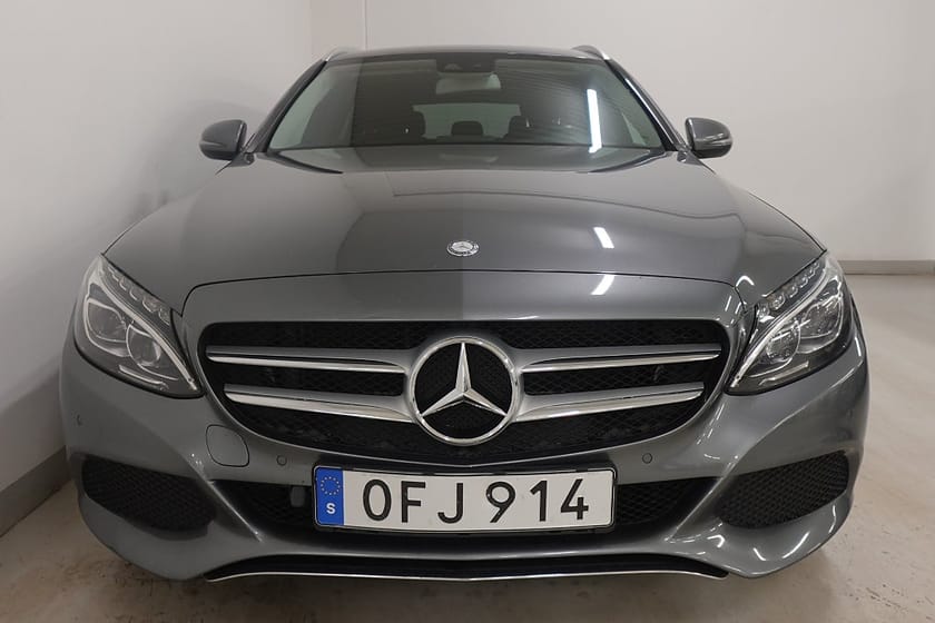 Bild 2 av Mercedes-Benz C 200 T d red 7G-Tronic Plus P-Värme Dragkrok Kamera