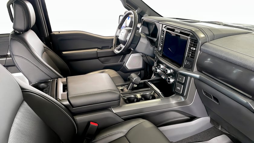 Bild 3 av Ford F-150 SuperCrew Lariat Black Edition V8 V-Hjul & Flaklock ingår