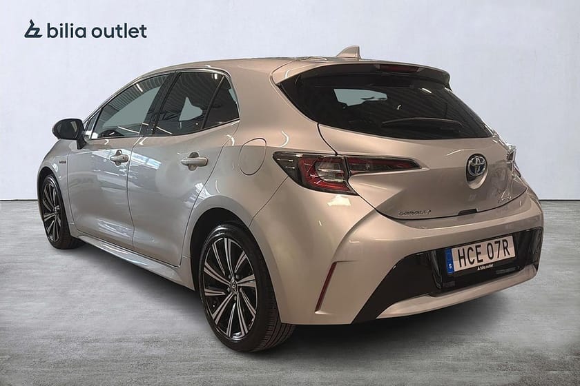 Bild 3 av Toyota Corolla Hybrid e-CVT Style Backkamera Carplay Rattvärme