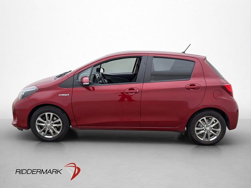 Bild 2 av Toyota Yaris Hybrid 101hk Active Kamera Farthållare Keyless