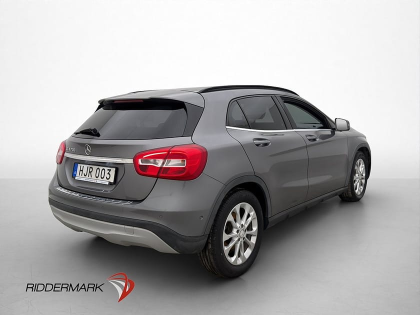 Bild 5 av Mercedes-Benz GLA 200 Style P-Sensorer Halvskinn Bluetooth
