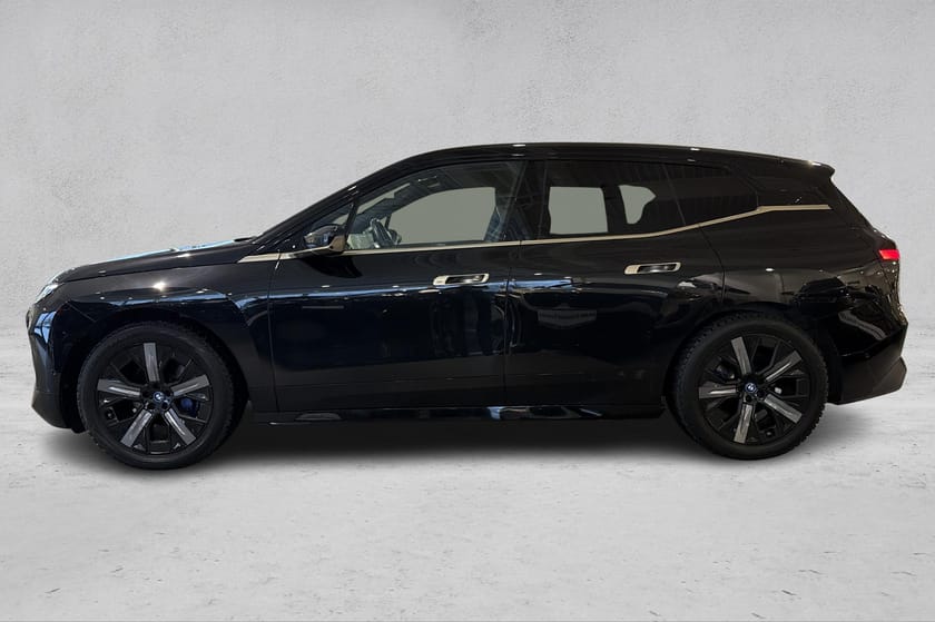 Bilde 2 av BMW iX xDrive40 40 | Fullycharged | PANO | Hengerfeste