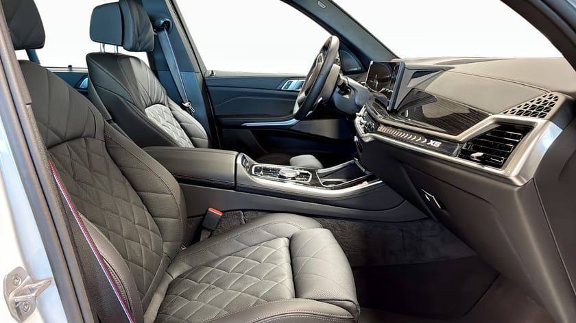 Bild 3 av BMW X5 xDrive50e M sport PRO Drag Pano Navi