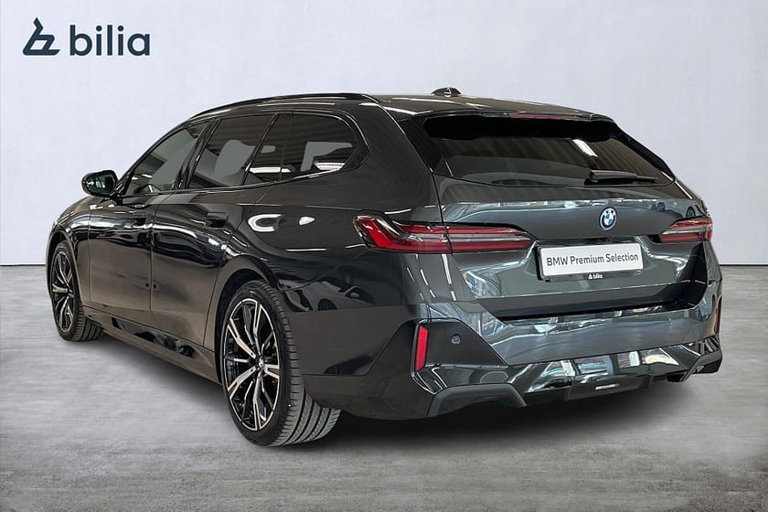 Bild 2 av BMW i5 xDrive40 Touring xDrive 40 M-Sport Pro | DEMOBIL | Drag | B&W | 360 kam.