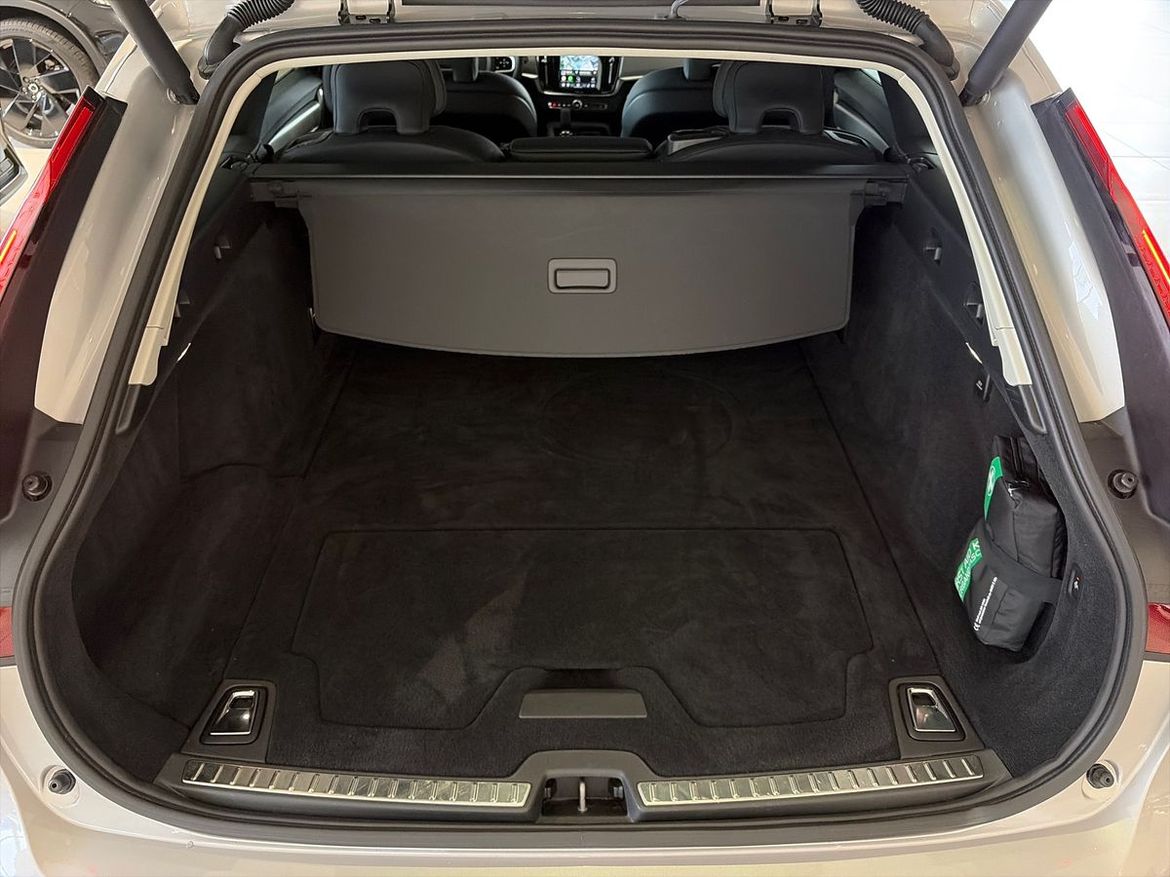 Volvo V90 2025 - miniatyr 16
