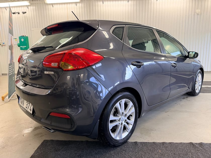 Bild 5 av Kia cee'd cee´d 1.6 CRDi Manuell, 128hk EX Comfort * Välskött *