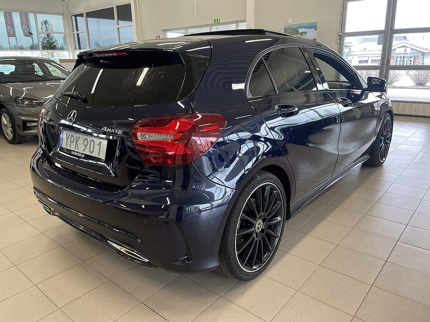 Bild 4 av Mercedes-Benz A 220 4MATIC 184HK AMG-line / Pano / H&K-ljud