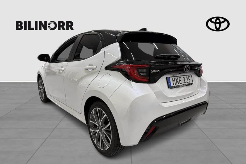 Bild 4 av Toyota Yaris Hybrid Style Bi-Tone, V-hjul