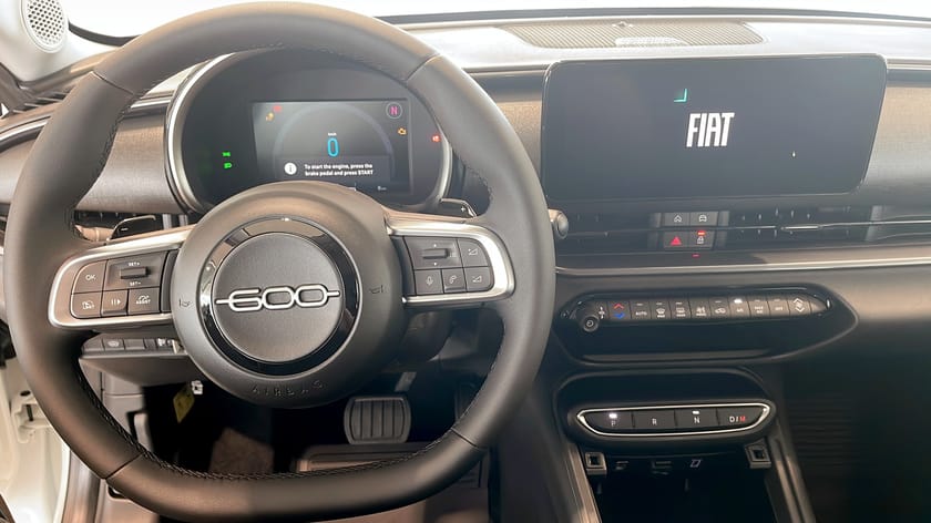 Bild 4 av Fiat 600 Hybrid HEV LOUNGE 1.2 100 HK DCT6 FWD