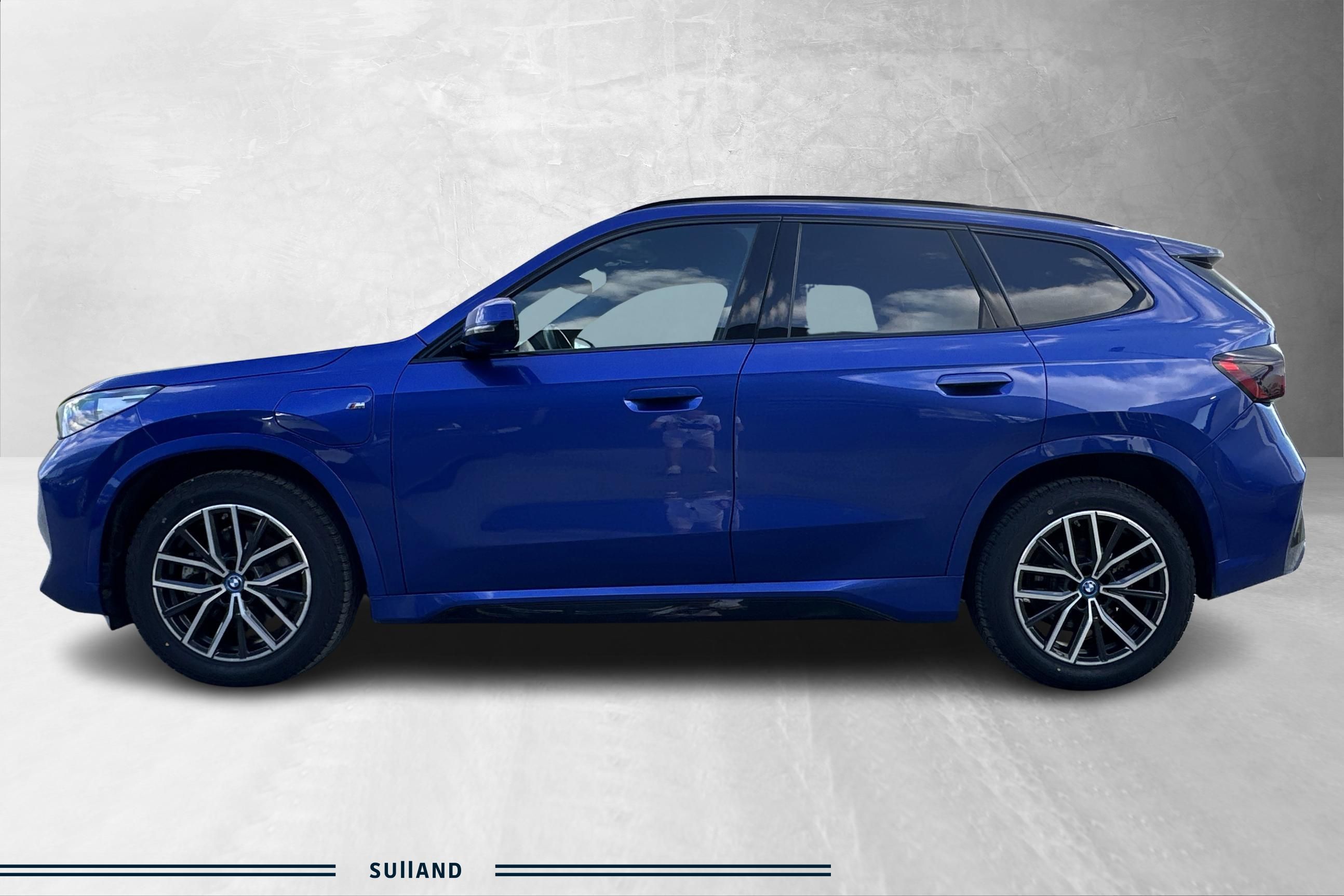 Thumnail bilde 1 av BMW X1 xDrive25e