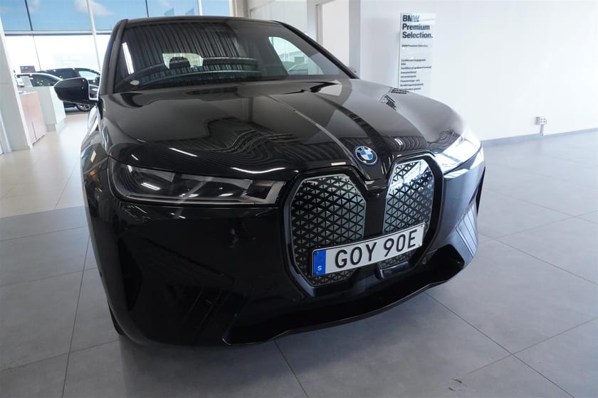 Bild 5 av BMW iX xDrive50 xDrive50, Panorama Bowers Wilkins Innovation Luftfjädring Drag Fullläder