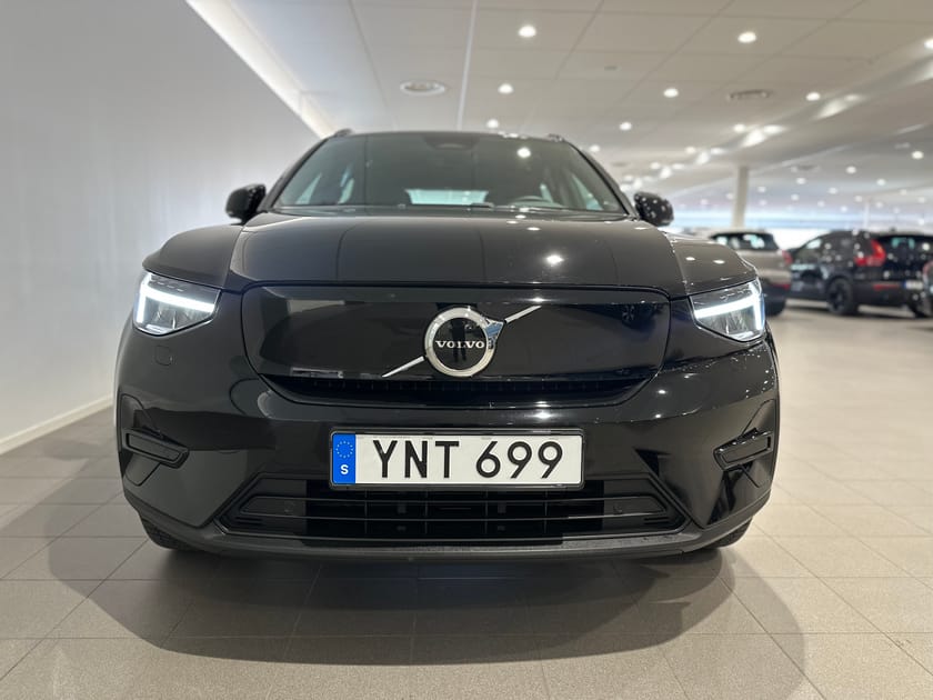 Bild 2 av Volvo XC40 Recharge Single Motor Core, Navigation, Backkamera, Rattvärme