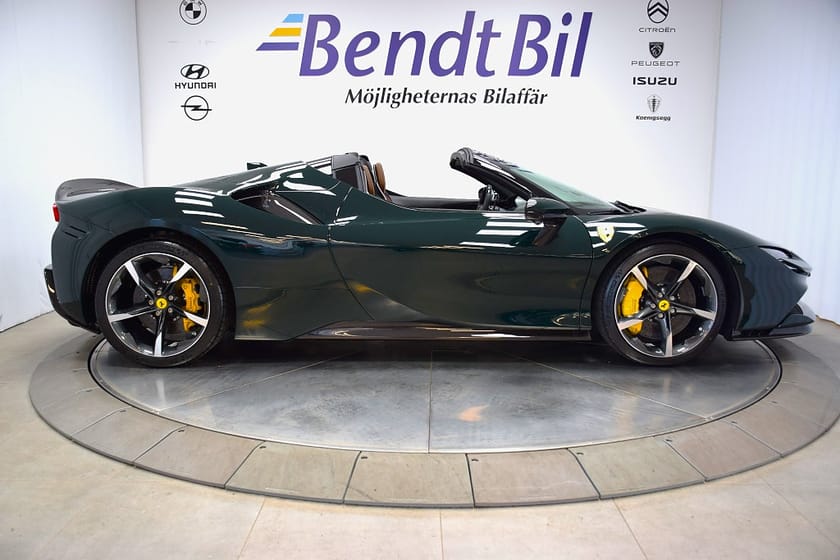 Bild 2 av Ferrari SF90 Spider Assetto Fiorano/ Verde British Racing
