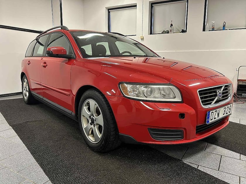 Bild 3 av Volvo V50 2.0 D 136 hk Kinetic Euro 4 GÖR DET SJÄLV BIL
