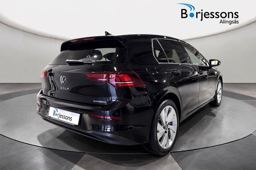 Bild 3 av Volkswagen Golf eHybrid Life 204hk *SNABB LEVERANS**