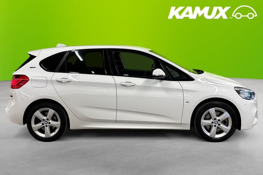 Bild 2 av BMW 225xe Active Tourer xe Plug in Hybrid XDrive M-Sport HiFi HuD