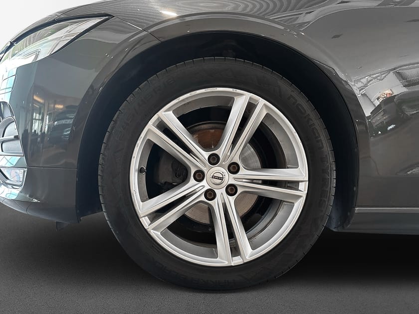 Bild 5 av Volvo V90 D4 AWD Momentum Advanced SE
