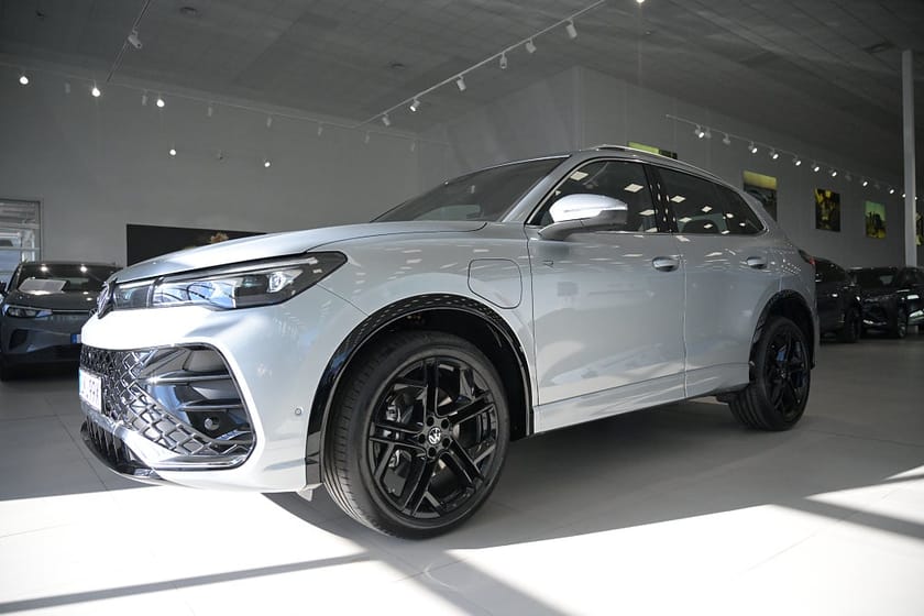 Bild 1 av Volkswagen Tiguan eHybrid R-Line SWE - *0 kr insats!*
