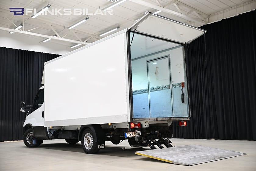 Bild 5 av Iveco Daily 35-140 Chassi Cab 136HK Automat|Volymskåp|Volymskåp|BG-Lyft|Sidodörr|Moms