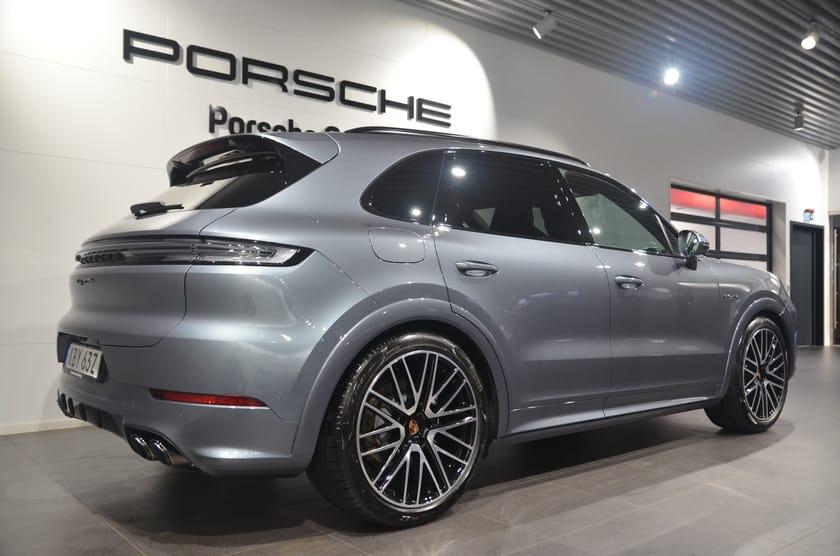 Bild 4 av Porsche Cayenne S E-Hybrid Black Edition / Omg. leverans
