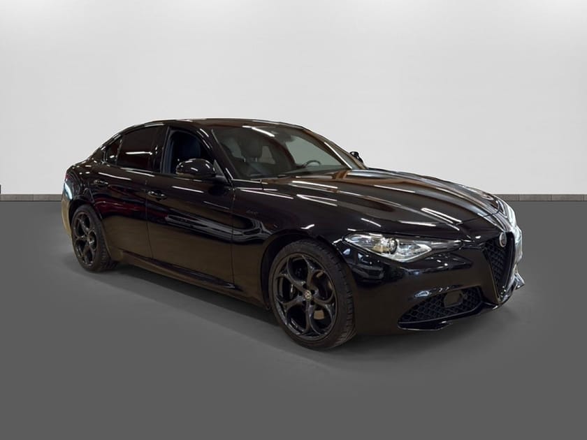Bild 3 av Alfa Romeo Giulia 2.0 Turbo 200hk Sprint Automat Veloce-Paket