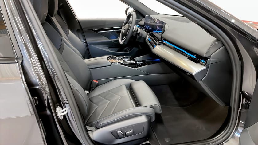 Bild 3 av BMW 520d xDrive Touring M-Sport Drag Nav H/K B-Kamera