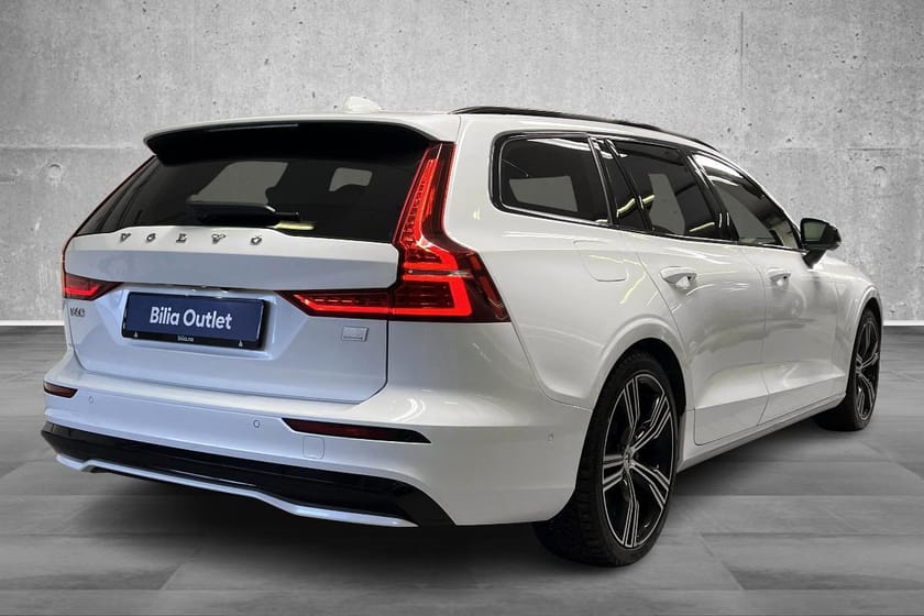 Bilde 3 av Volvo V60 T6,Long Range,Ultimate Dark, 2x19", H/K,Panorama+++