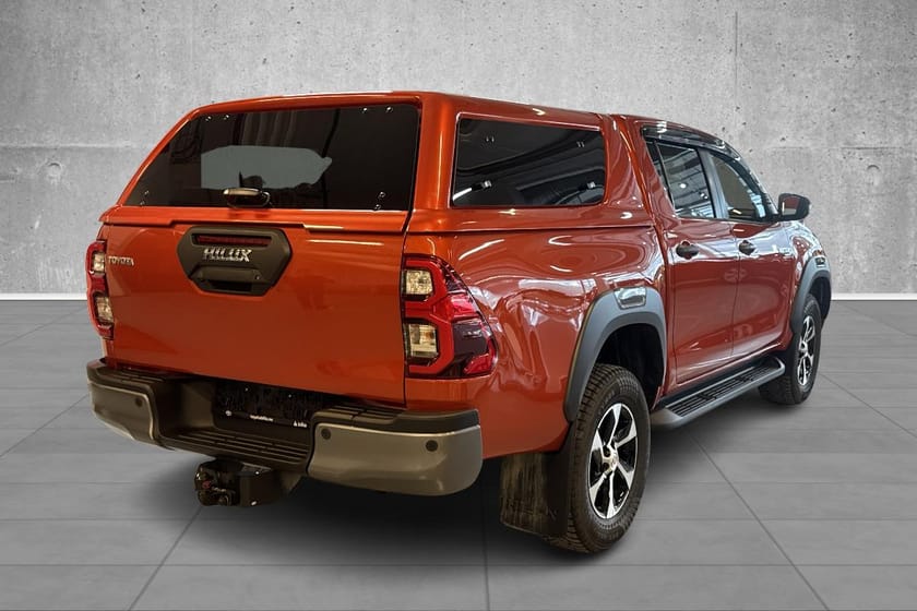 Bilde 4 av Toyota Hilux Dobbelcab 2.4 Diesel D-4D 150 hk Invincible Automat