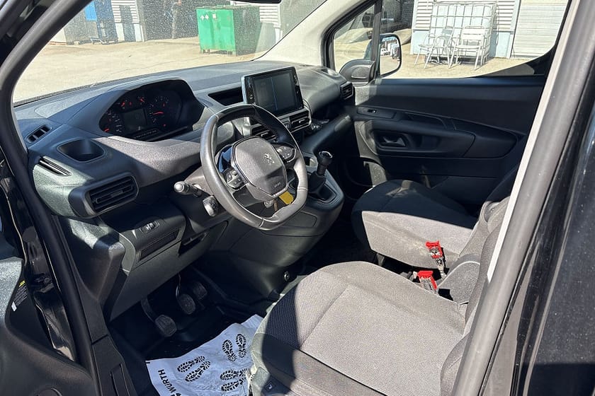 Bild 5 av Peugeot Partner Utökad Last 5 Sits 1.5 BlueHDi