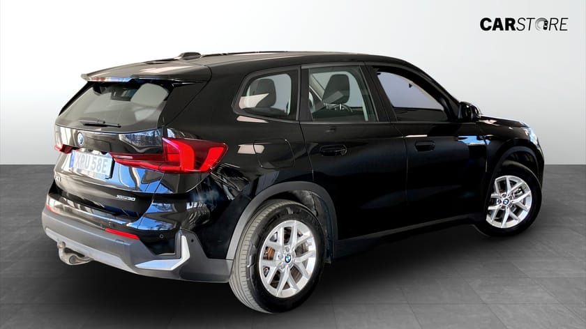 Bild 2 av BMW iX1 xDrive30 306HK DRAG NAVI KAMERA