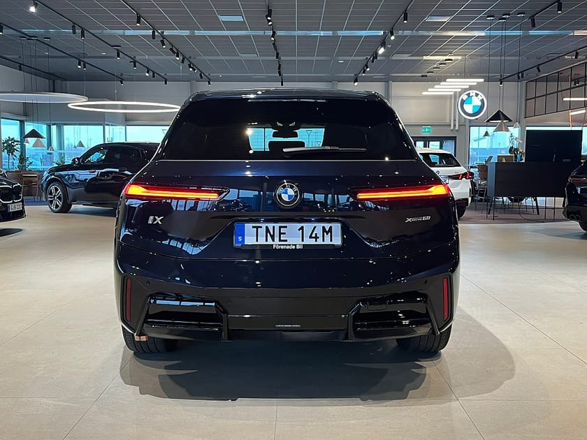 Bild 5 av BMW iX xDrive60 M Sport Supercharged B&W 4,95%