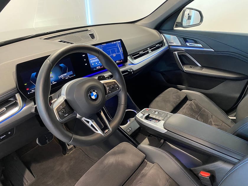 Bild 3 av BMW X1 sDrive18i 4,95% ränta M-Sport H/K Elstolar Adap* Fart*