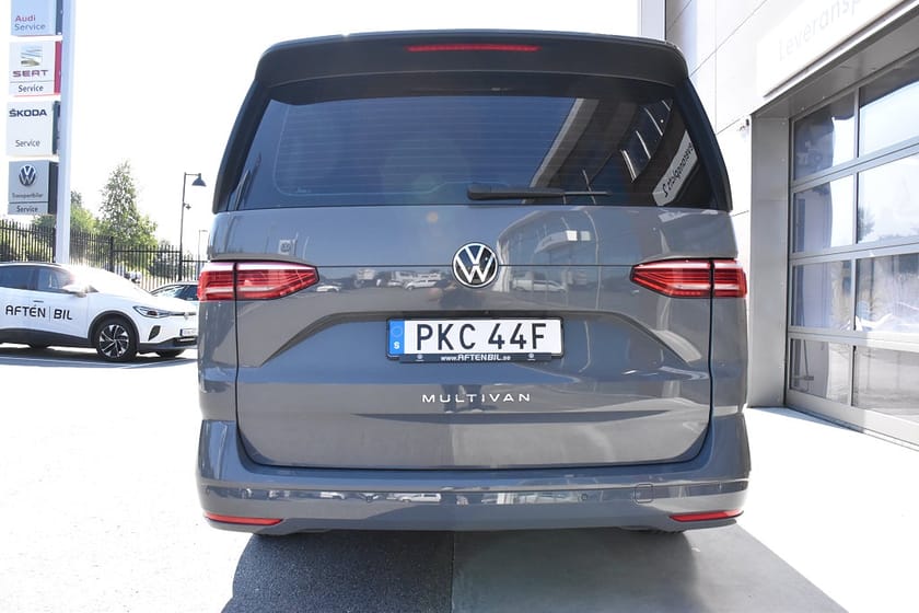 Bild 5 av Volkswagen Multivan T7 2.0 TDI Lång / MOMS / VÄRMARE /KAMERA