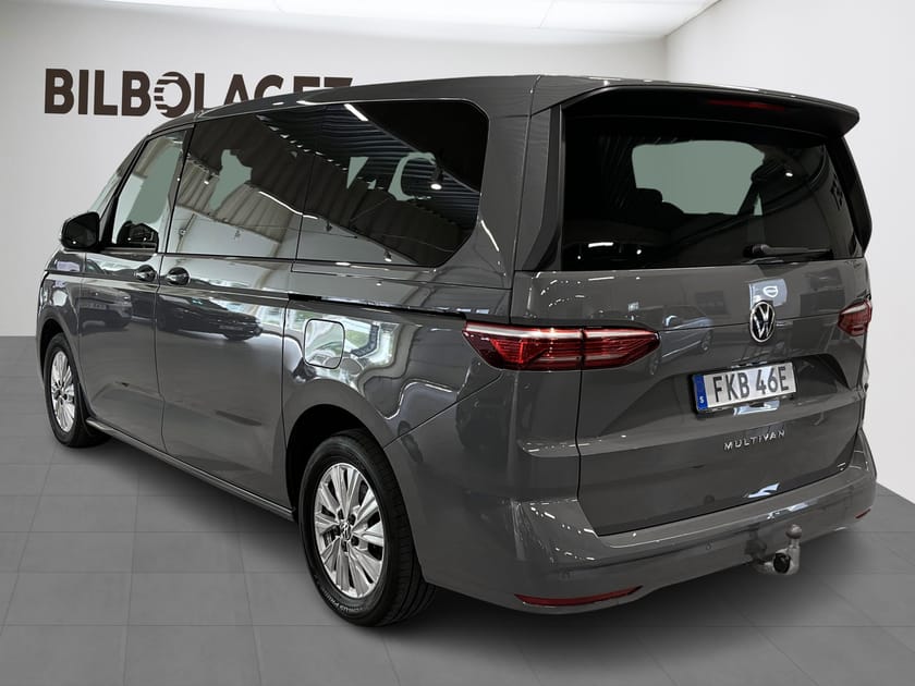 Bild 3 av Volkswagen Multivan eHybrid Dragkrok Navi Backkamera