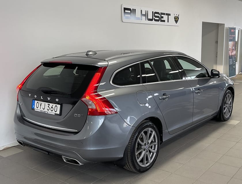 Bild 4 av Volvo V60 D5 Plug-in Hybrid AWD SUMMUM DRAG VÄRMARE